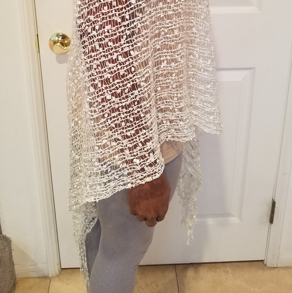 Cream Shawl Cover - Picture 6 of 8